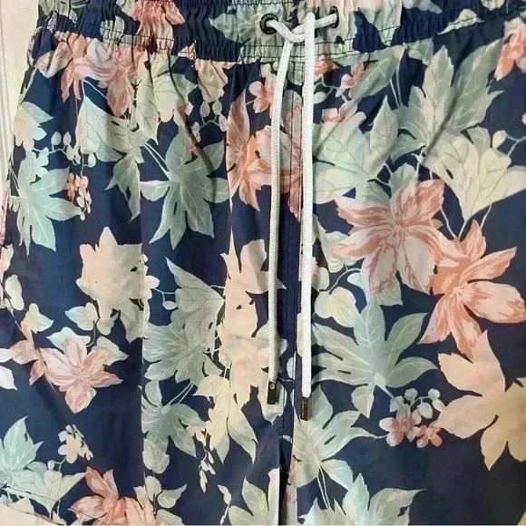 Brooks Brothers Men’s Floral Swim Trunks Shorts Size XXL - Picture 2 of 6